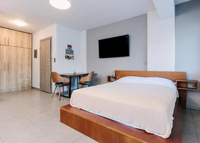 Ξενοδοχείο με διαμερίσματα Faos Καβάλα